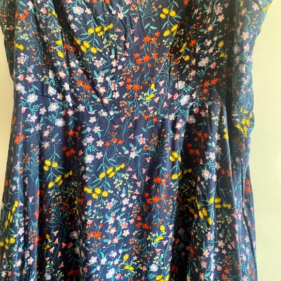 Old Navy Floral Dress - Picture 4 of 6